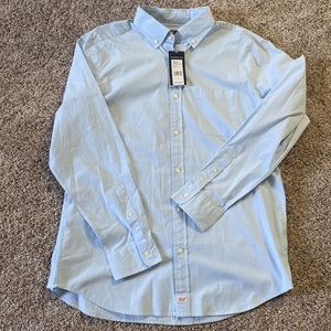 Mens button down Vineyard vines shirt